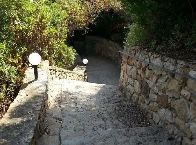 Апартаменты Rais Gerbi Finale